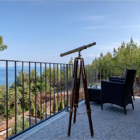 別荘 3 Bedroom Cozy In Gromin Dolac *