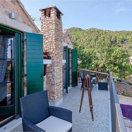 In Gromin Dolac With Sauna Zavala
