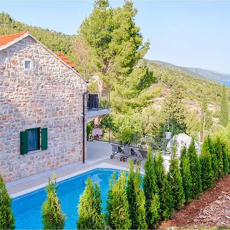 別荘 3 Bedroom Cozy In Gromin Dolac